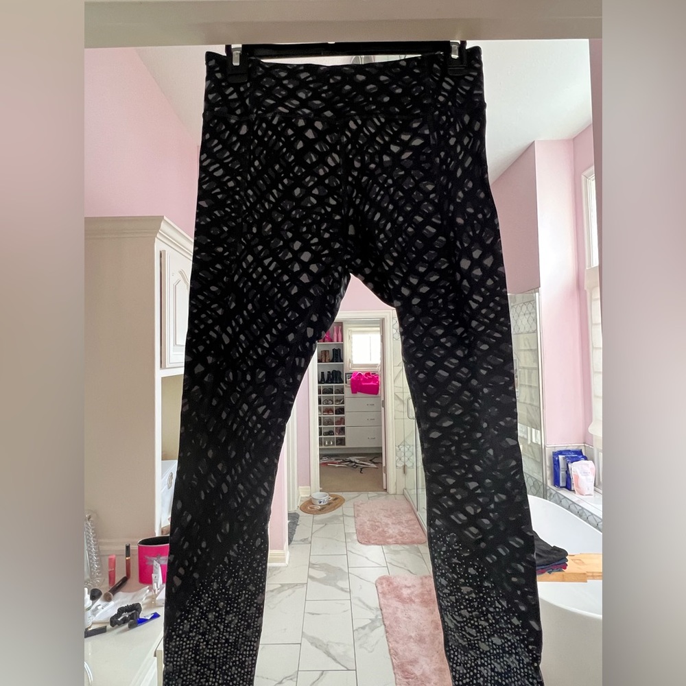 Lululemon Tight Stuff Tight